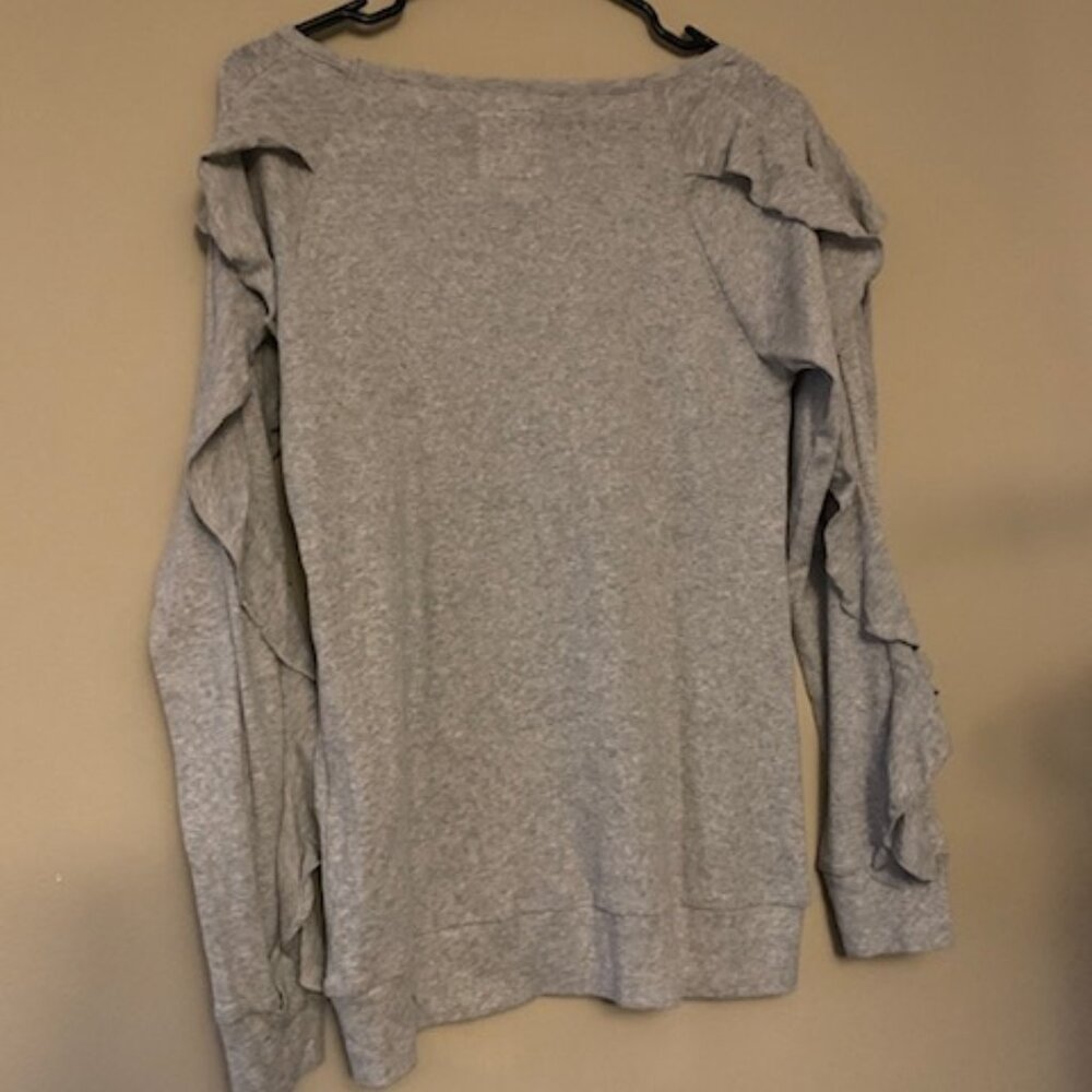 Chaser Heather Gray Ruffle Sleeve Long Sleeve Top Women's Medium NWT Crewneck